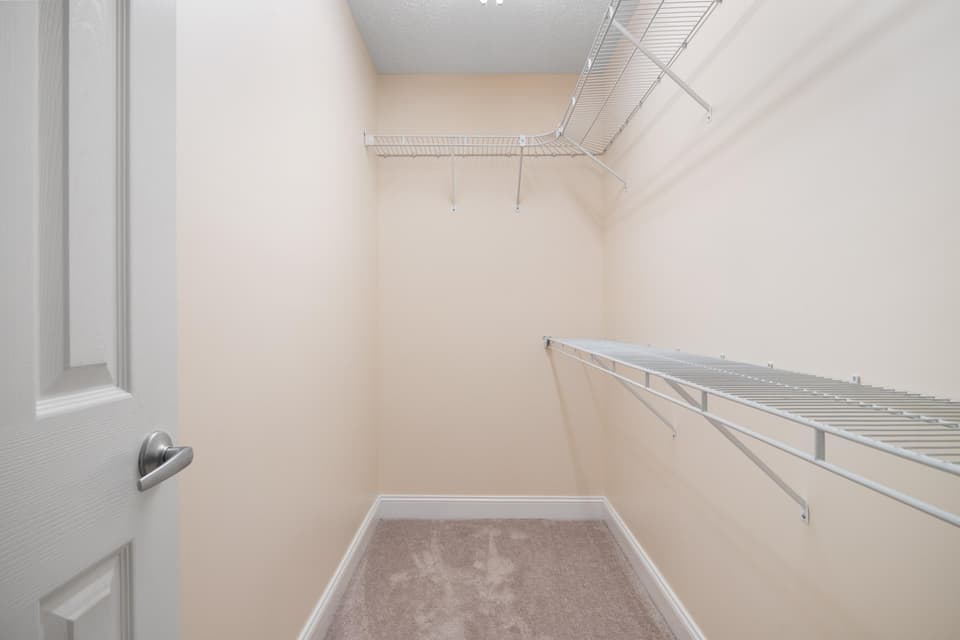1555 Sherwood Drive, photo 27 of 40