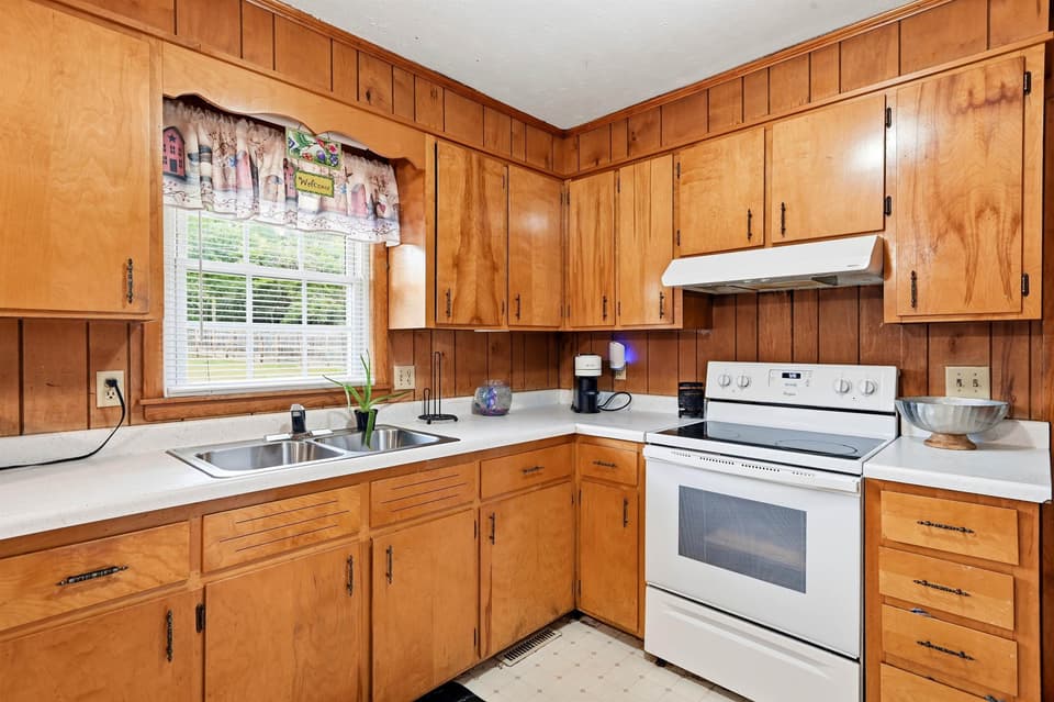 2614 Childress Road, photo 13 of 31