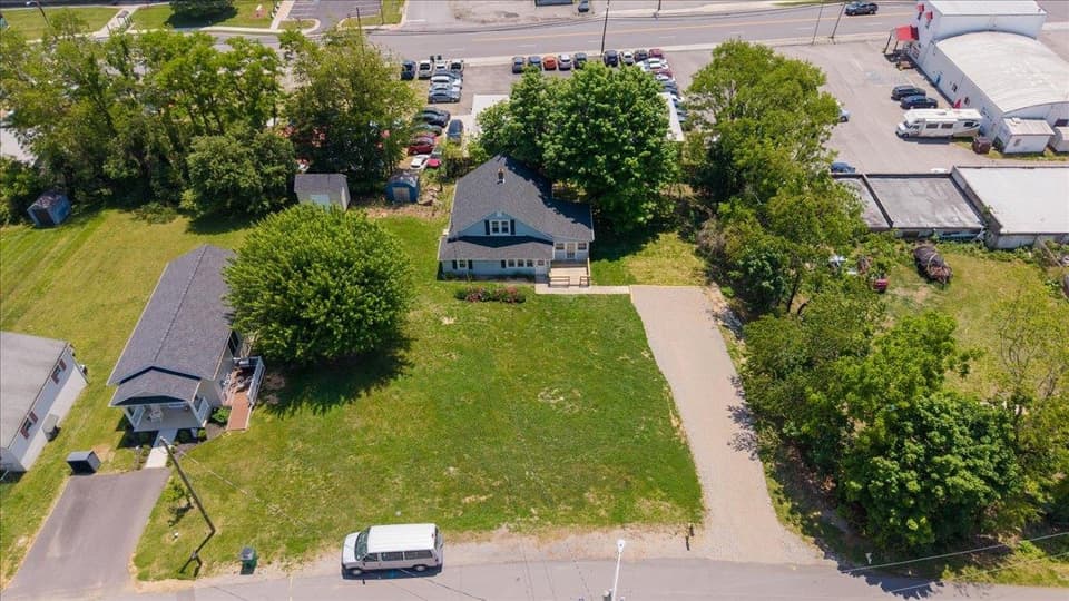 665 Liberty Street, photo 27 of 29