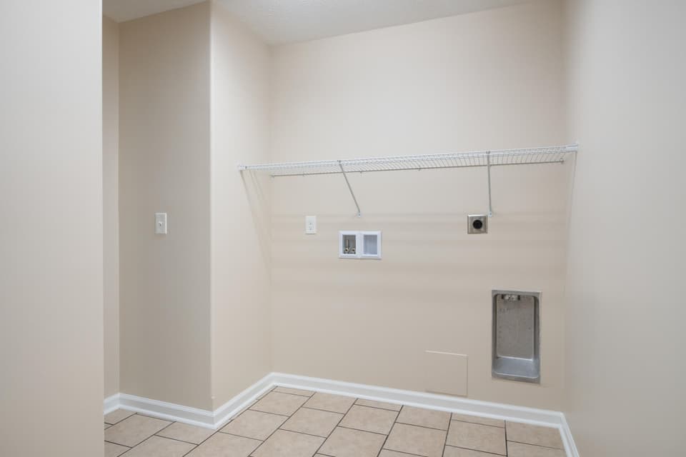 2030 Glade Drive, photo 4 of 32