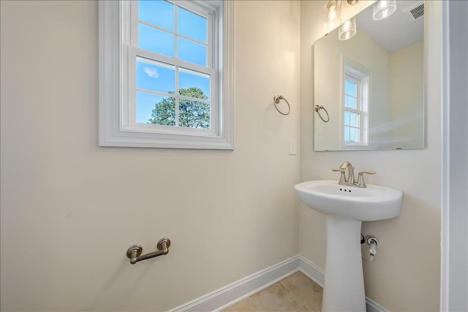 1540 Kensington Way, photo 13 of 37