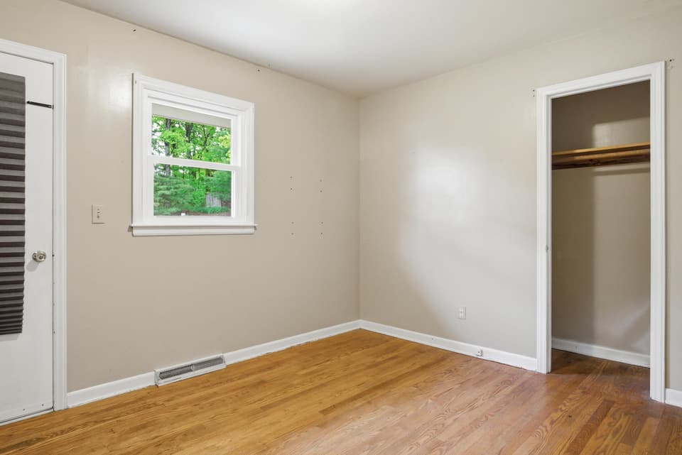 1710 Harman Drive, photo 15 of 40