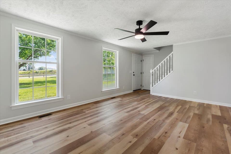 1931 Dominion Drive, photo 7 of 40