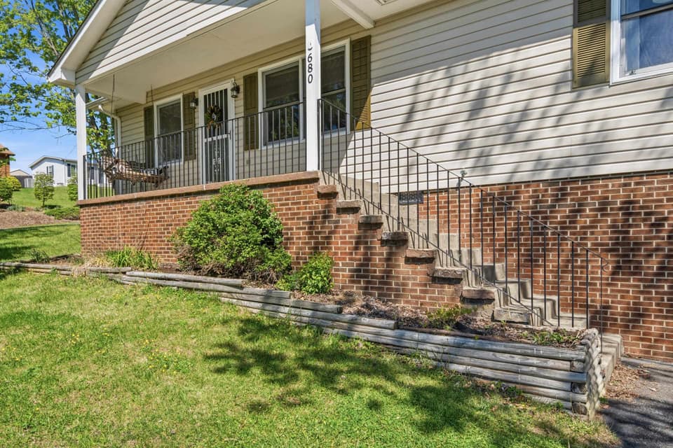 680 Liberty Via, photo 38 of 40