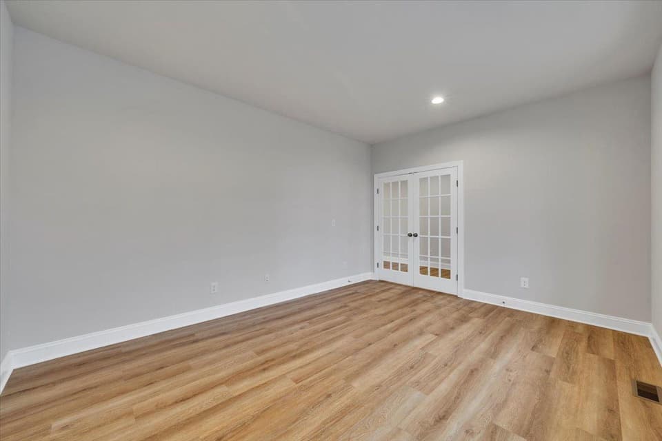1062 Round Meadow Drive, photo 9 of 40