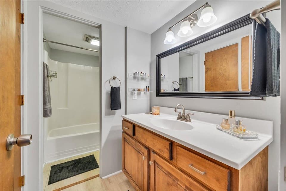 2615 Glade Drive SE, photo 26 of 35