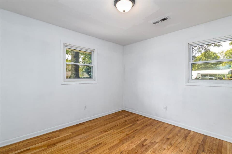 4320 Cumberland Dr SE, photo 22 of 40