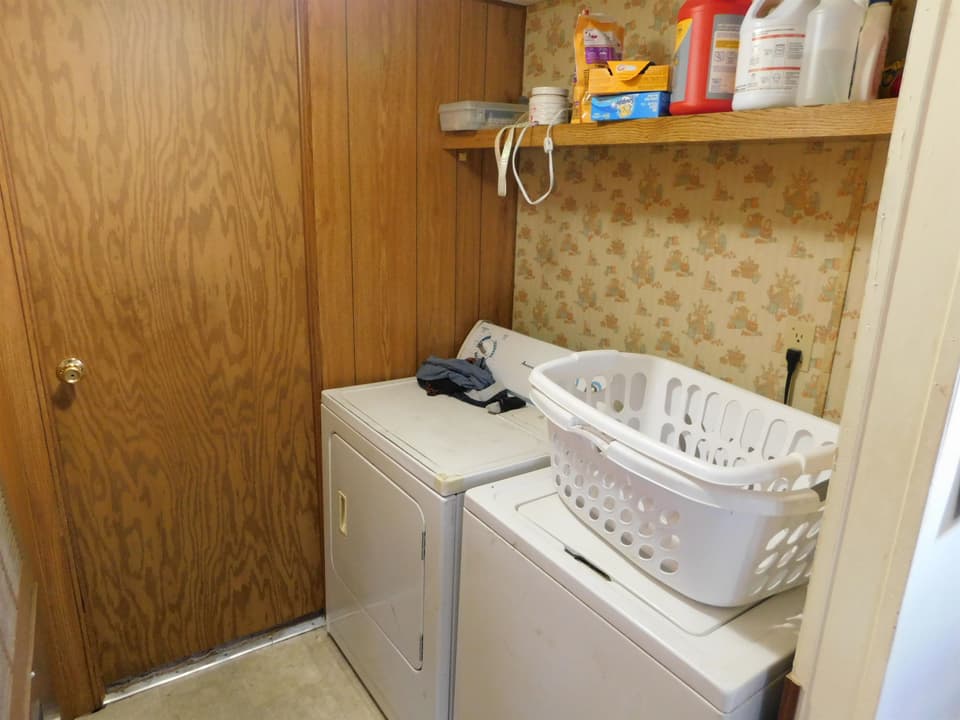 130 Quality Road, photo 5 of 8