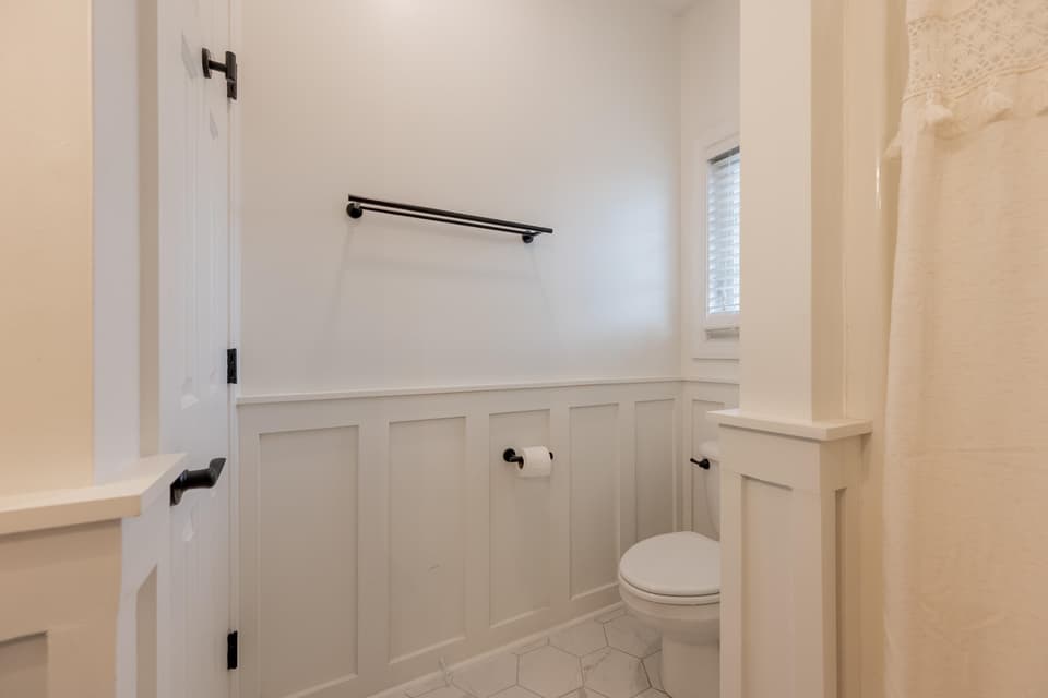 305 Meadow Drive, photo 34 of 40