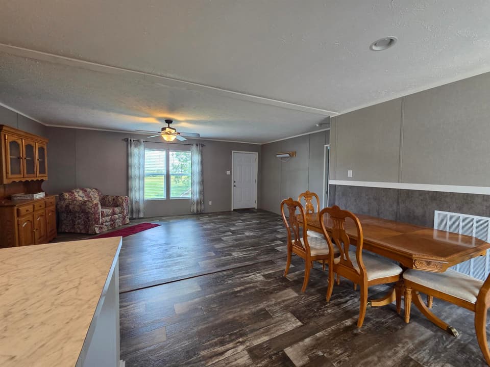 80 Boxwood Drive, photo 11 of 40