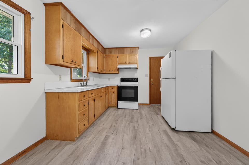 660 McDaniel Drive, photo 11 of 40