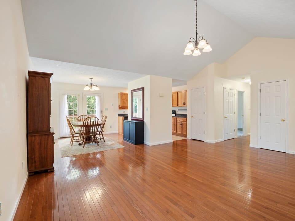 60 Wood Ridge Drive, photo 5 of 40