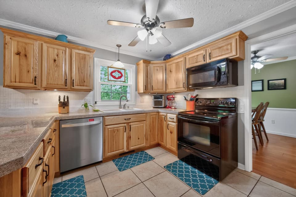 435 Tomahawk Drive, photo 40 of 40