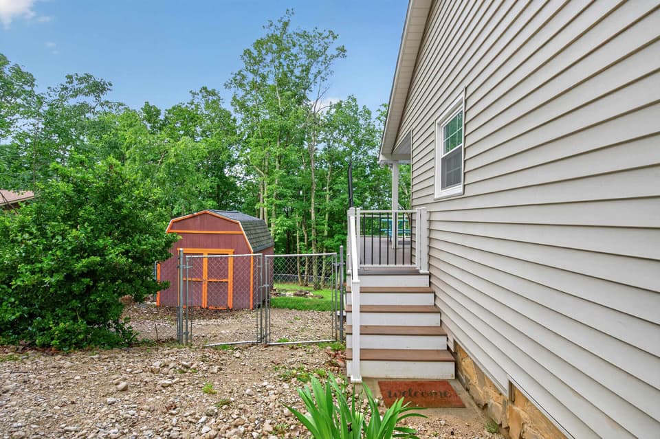 435 Tomahawk Drive, photo 27 of 40