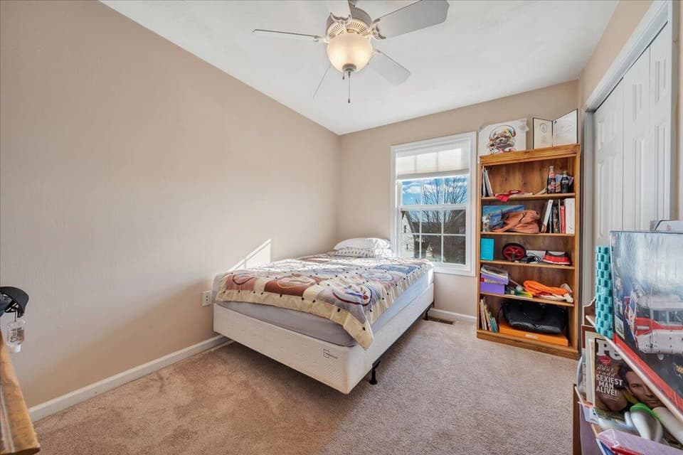 140 Wistaria Drive, photo 10 of 18