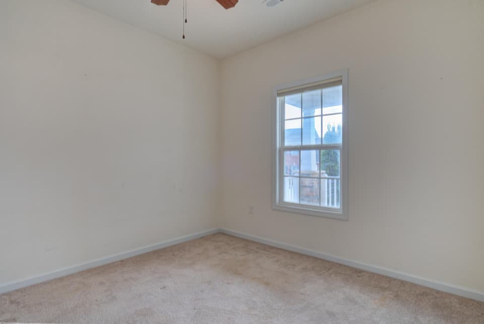 160 Roudabush Drive, photo 23 of 34