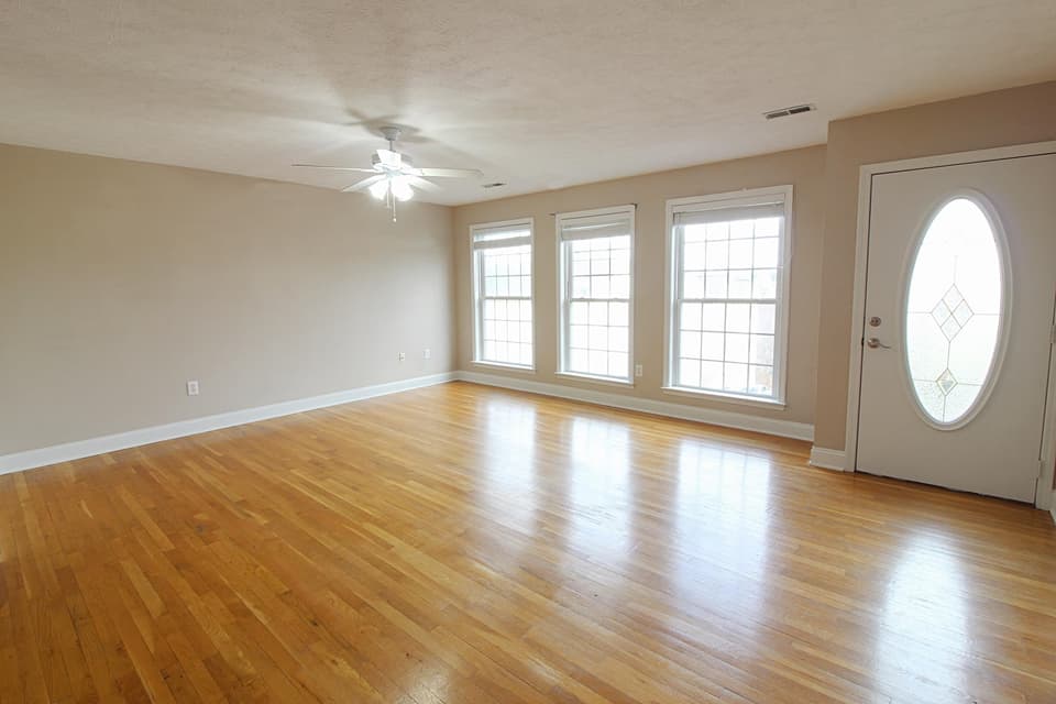 825 Collins Street, photo 3 of 38