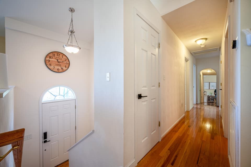 200 Wistaria Drive, photo 13 of 34