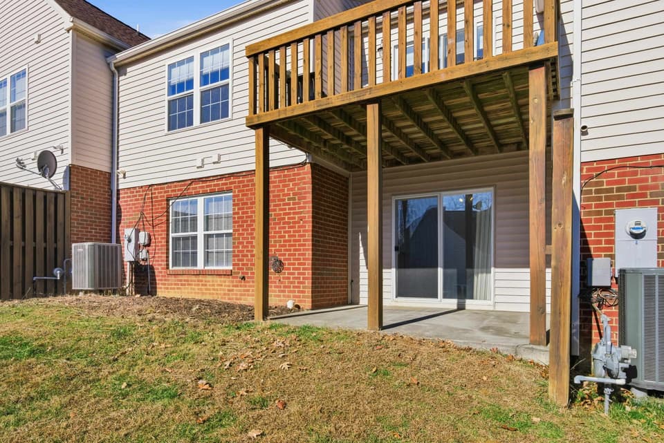 310 Pin Oak Drive, photo 33 of 40