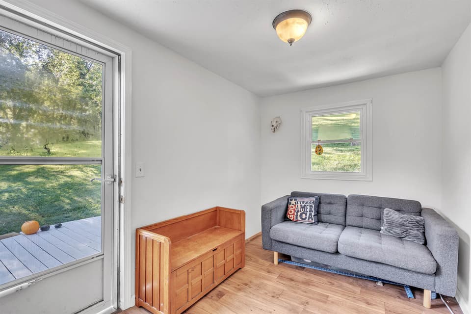 2617 Beech Spring Lane, photo 11 of 40