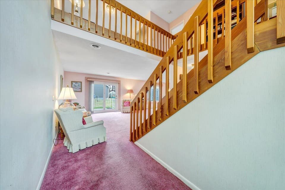 90 Patricia Lane NE, photo 9 of 38