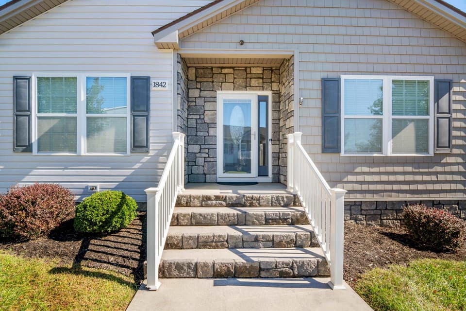 1842 Cub Circle NW, photo 5 of 40