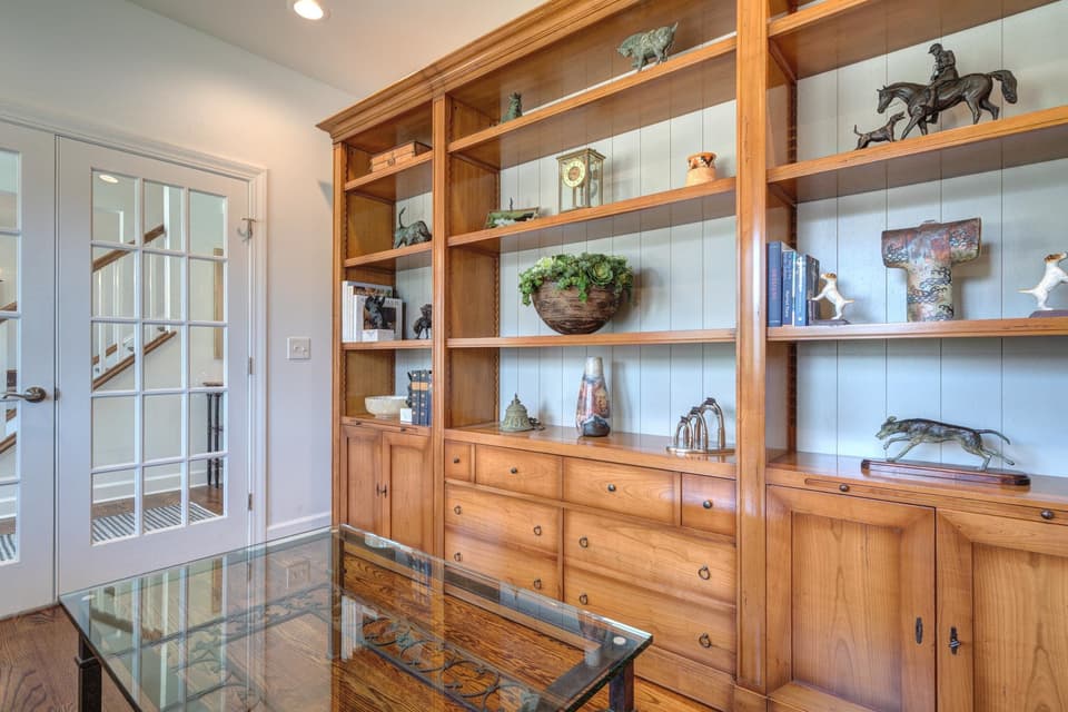 850 Jefferson Circle, photo 11 of 40