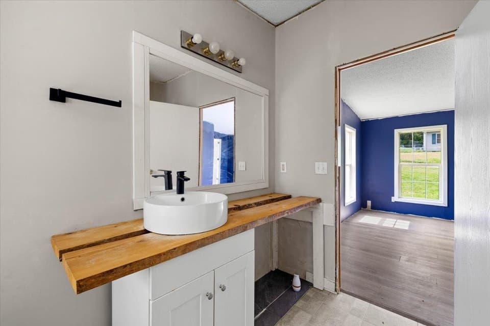 3300 Springview Drive, photo 18 of 30