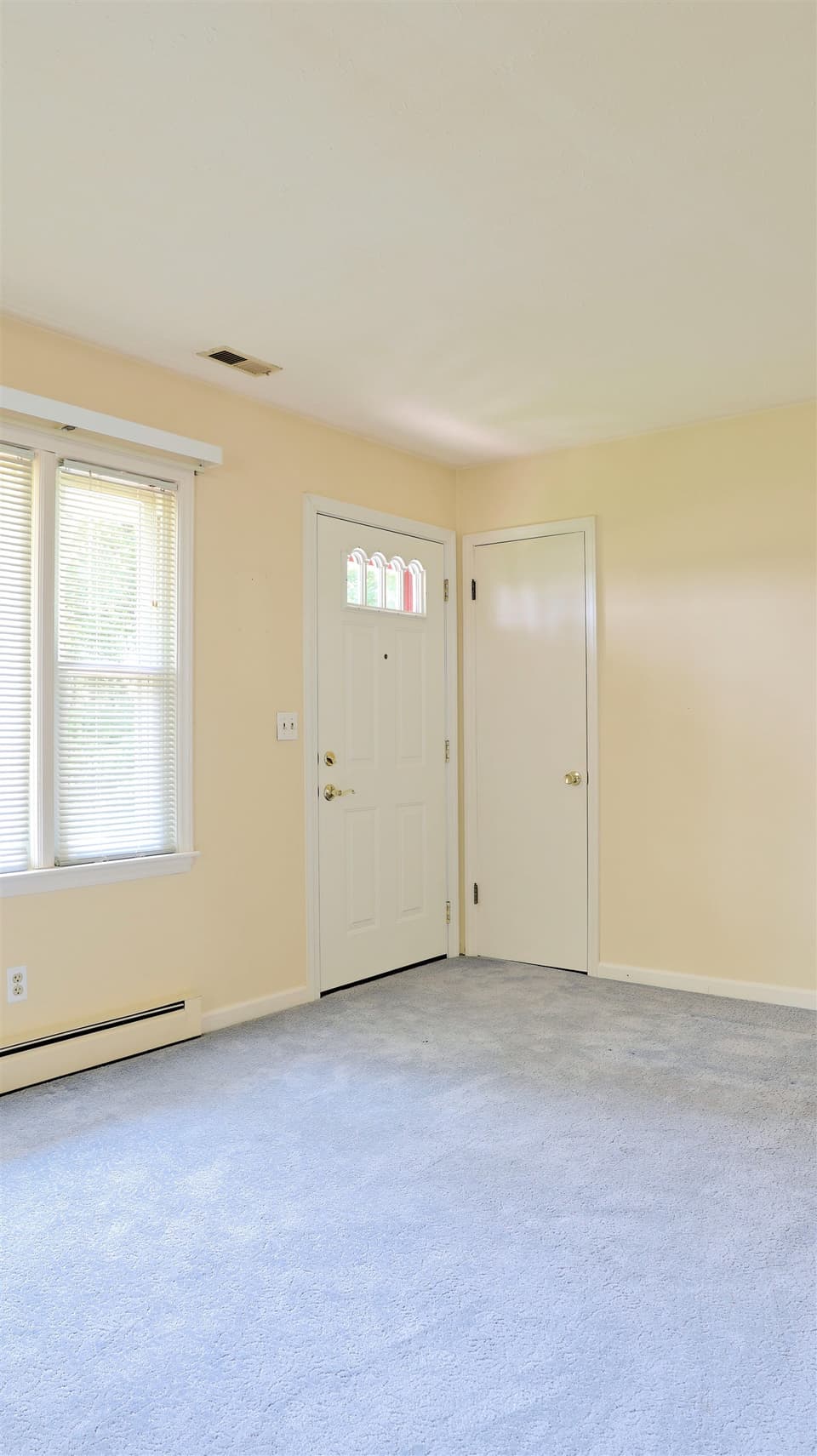 2611 Kings Court, photo 13 of 40