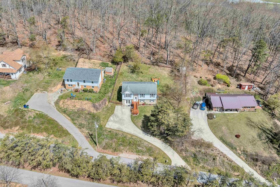 385 Tanglewood Drive SE, photo 34 of 40