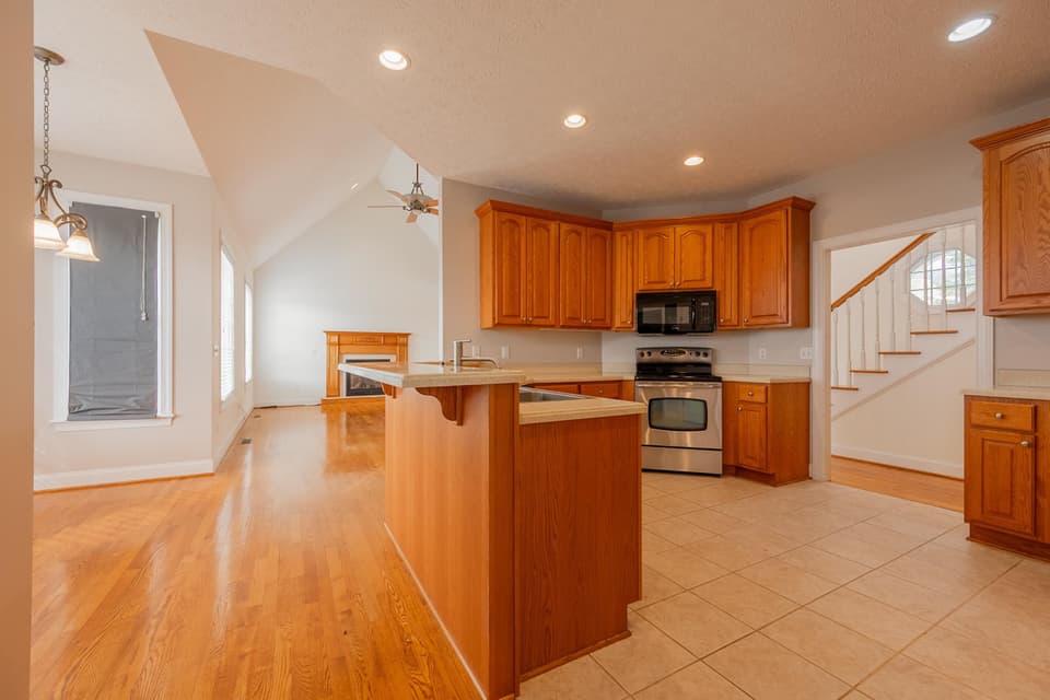 1125 Falcon Run, photo 23 of 40