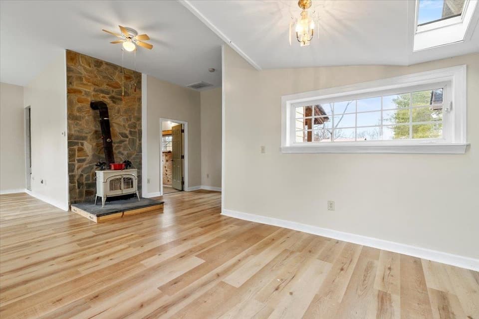 3465 Thrush Road, photo 13 of 40
