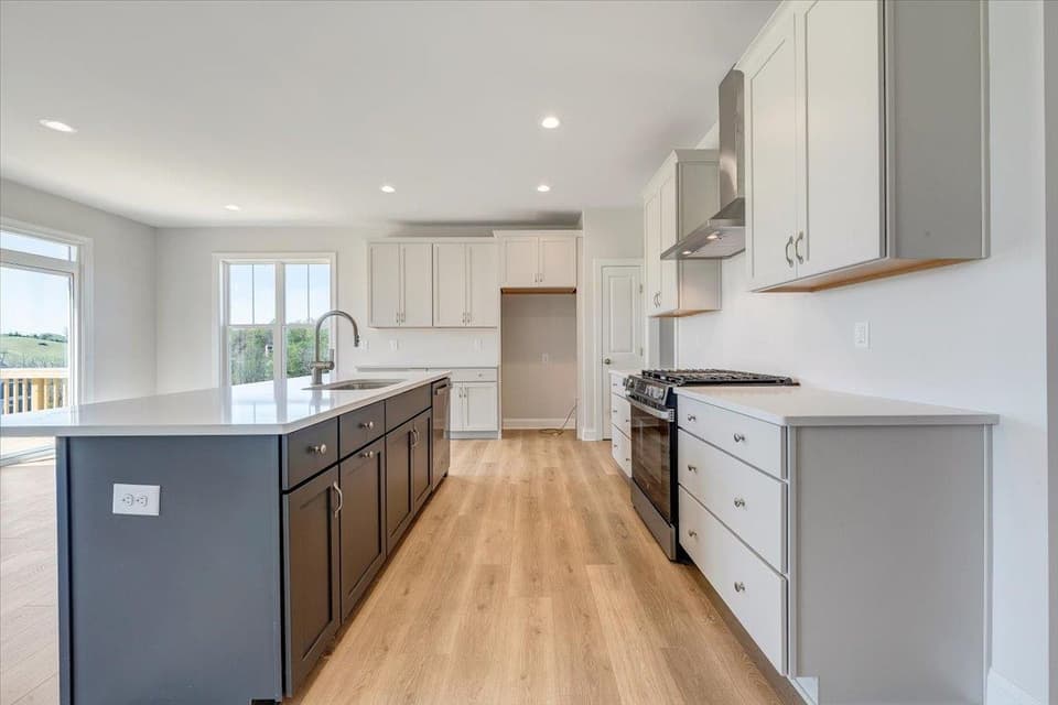1017 Round Meadow Drive, photo 16 of 40