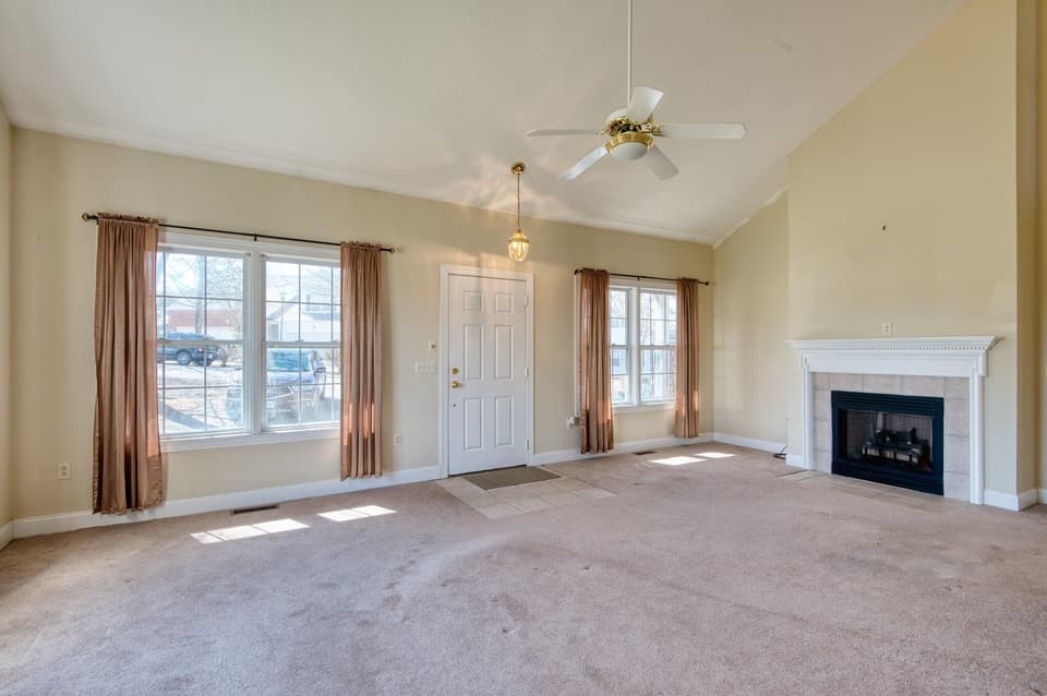 495 Gold Leaf Drive, photo 8 of 40