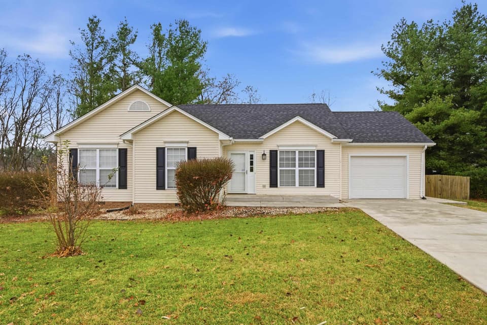 660 Warren Court, Christiansburg