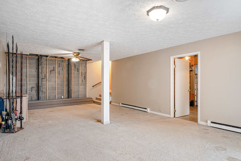 395 Arrowhead Trail, photo 38 of 40