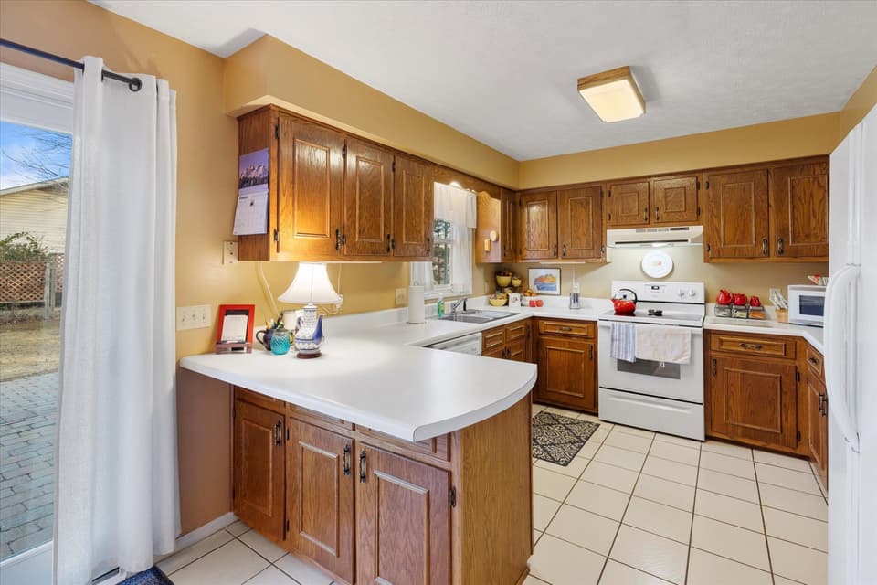 10 Belmont Drive, photo 17 of 40