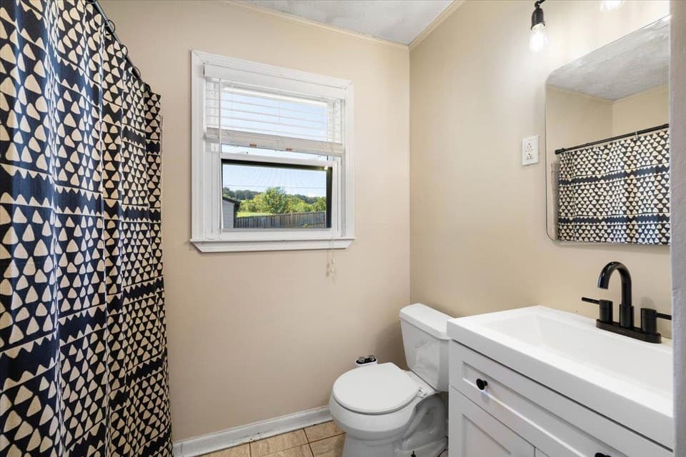 3086 Mud Pike Road, photo 9 of 25