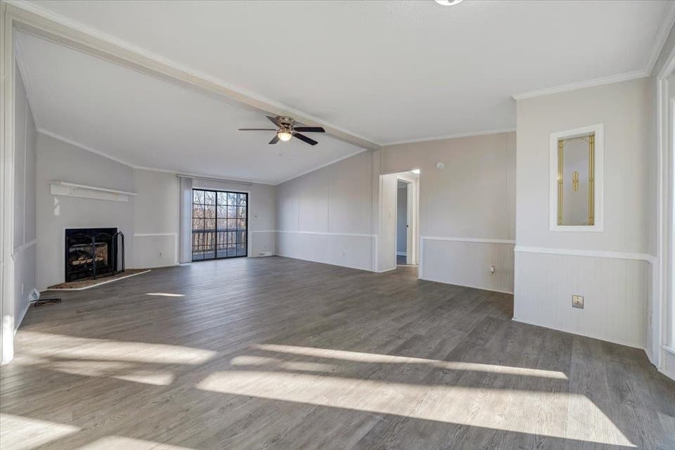 1670 Blair Street, photo 8 of 40