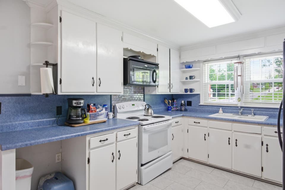 705 W Main Street, photo 13 of 40