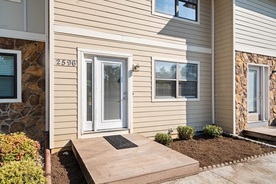 2596 Glade Drive SE, photo 24 of 24