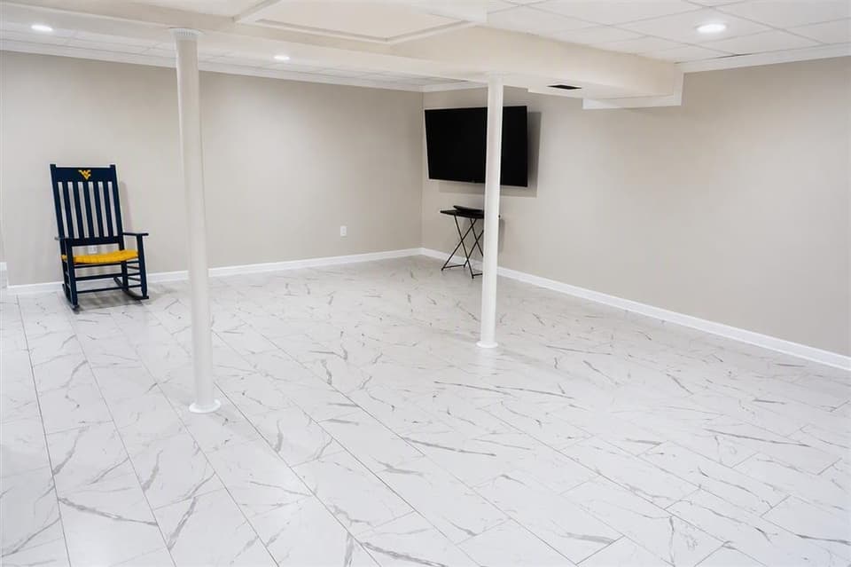 455 Stone Street, photo 25 of 36
