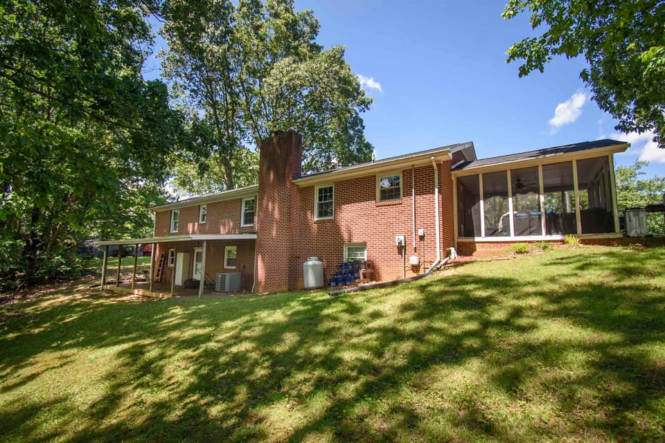 50 Mountain Top Drive, photo 5 of 36