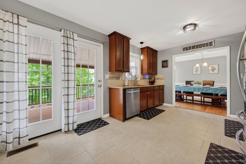 1555 Diana Drive, photo 29 of 40