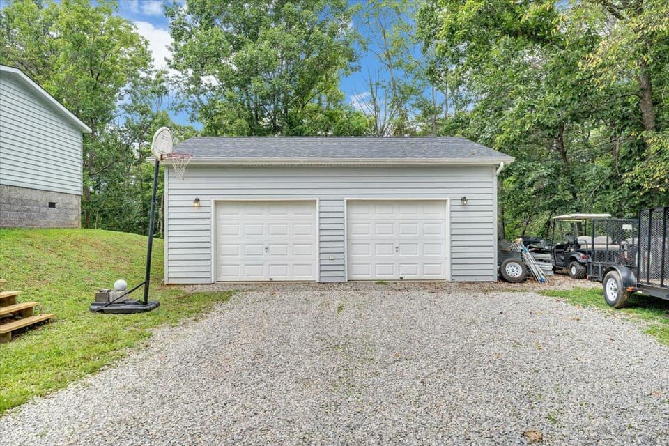 963 Magnolia Ln, photo 5 of 25