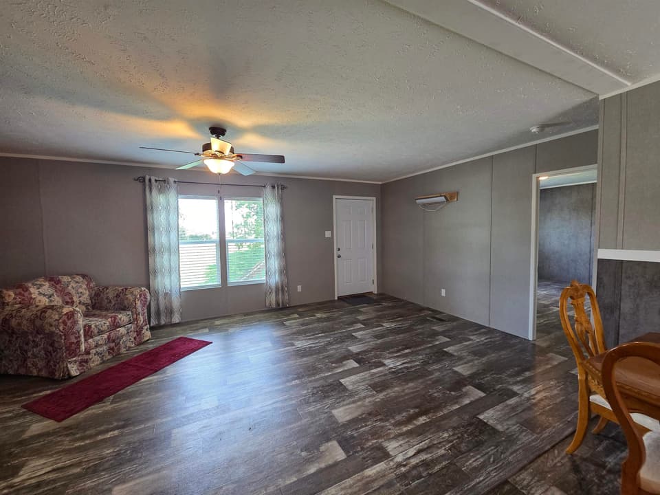 80 Boxwood Drive, photo 18 of 40