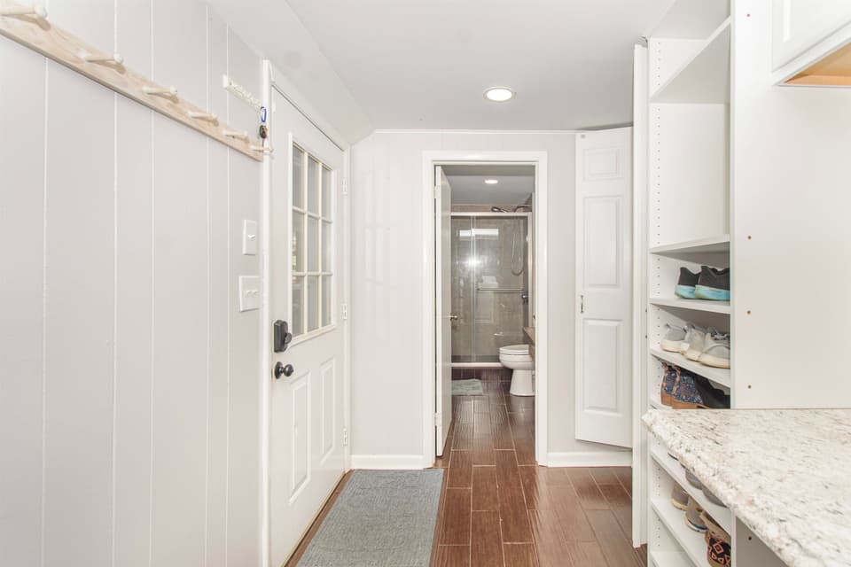 410 Miller Street SE, photo 20 of 40