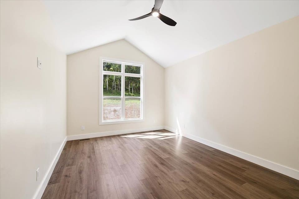 4480 Fairview Drive, photo 23 of 36