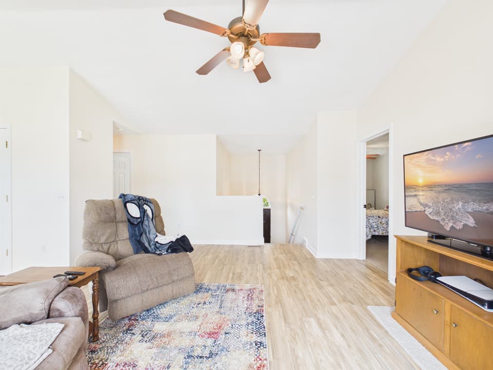 110 Aster Lane, photo 12 of 40