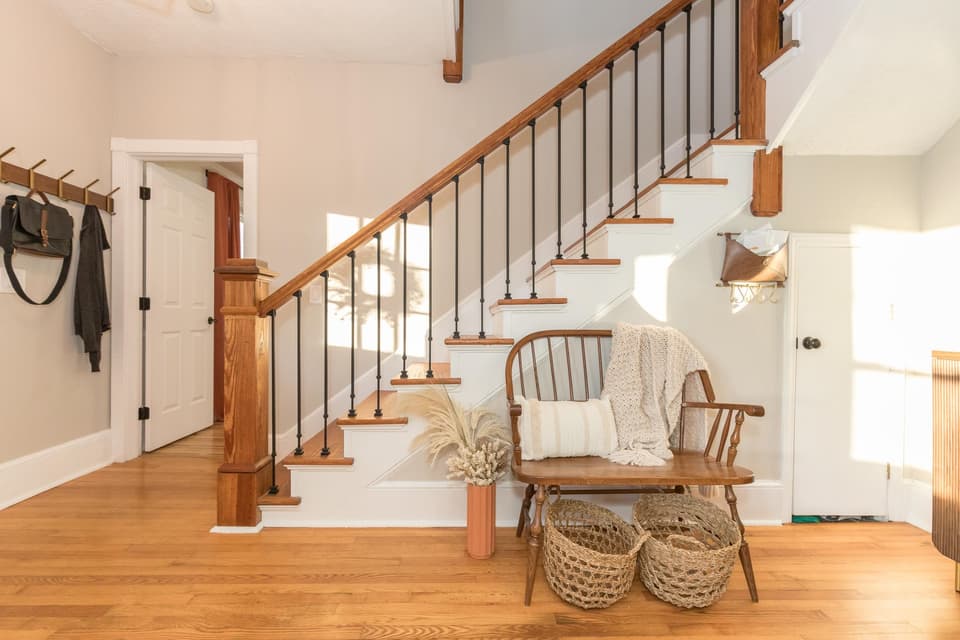 405 Lester Street, photo 16 of 40